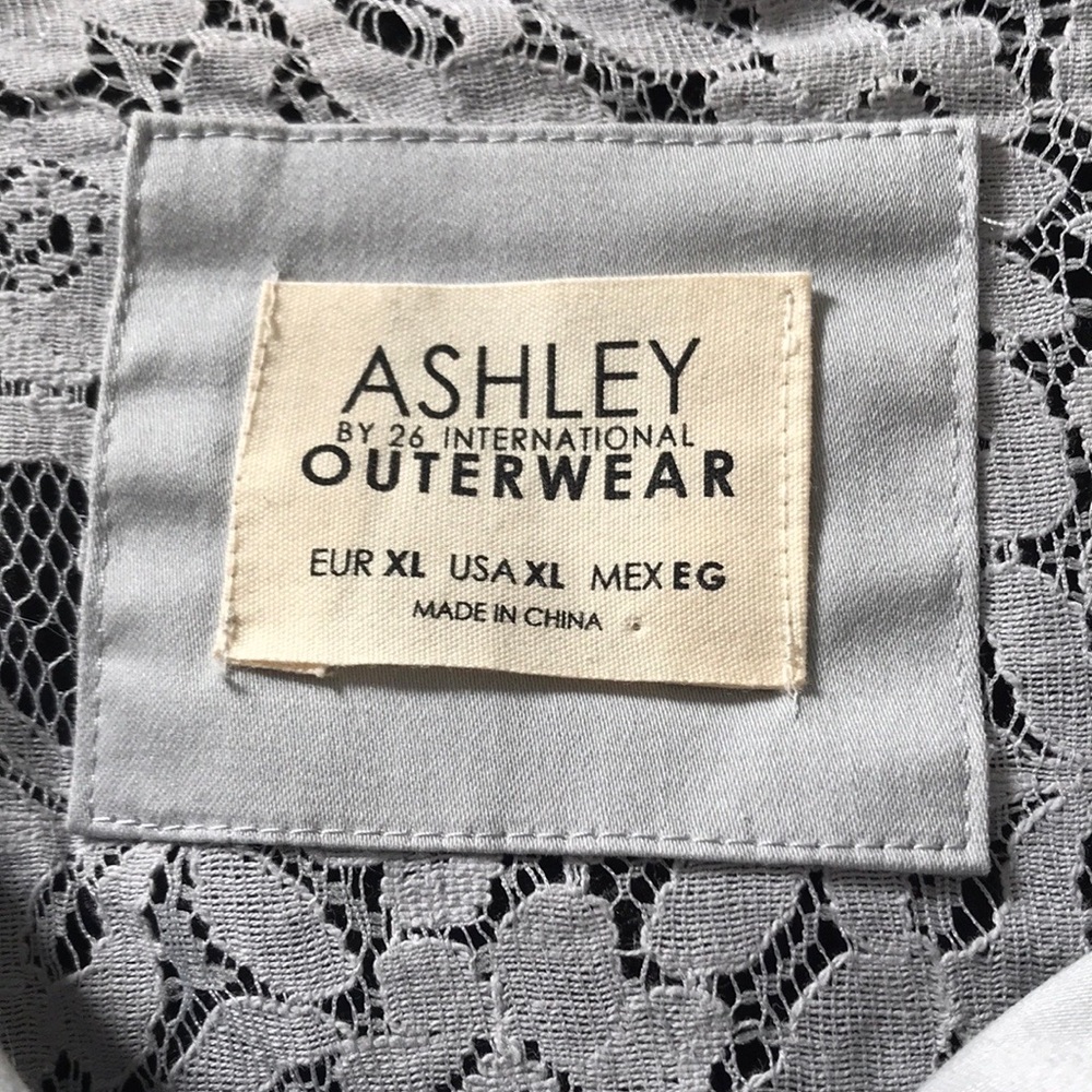 Ashley International Outerwear lightweight gray jacket with lace insets. Size XL